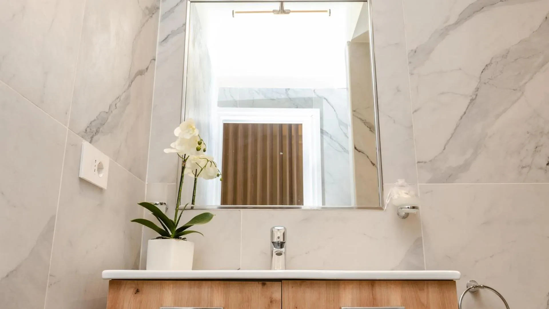 Vivimihome - Bligny Luxury House ميلان 0*,